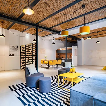 Apartment Luxurioeses 100m2 Loft Mit Sauna & Parkplatz - Platz Fuer 4 Personen Wiesbaden
