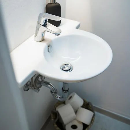 Design Loft - Sauna - Zentral - Parkplatz - Wifi - Kaffee - Netflix Appartement *