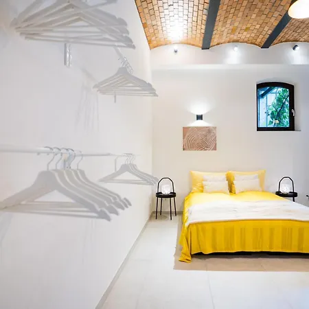 Luxurioeses 100m2 Loft Mit Sauna & Parkplatz - Platz Fuer 4 Personen