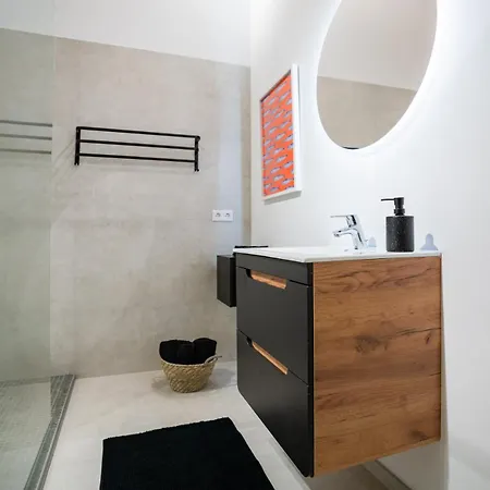 Luxurioeses 100m2 Loft Mit Sauna & Parkplatz - Platz Fuer 4 Personen * Wiesbaden
