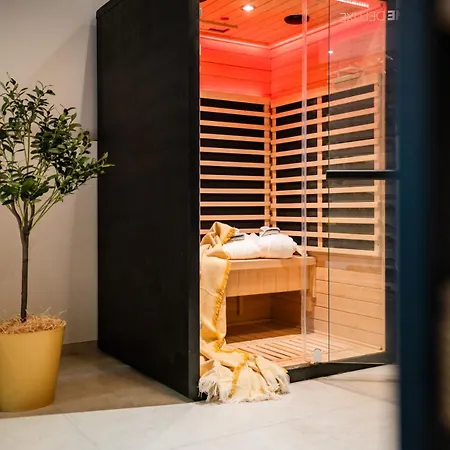 Luxurioeses 100m2 Loft Mit Sauna & Parkplatz - Platz Fuer 4 Personen Apartment Wiesbaden